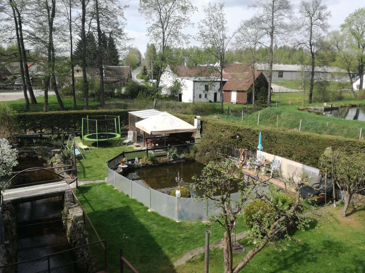 Apartman Ve Mlejne Нова-Быстршице Экстерьер фото